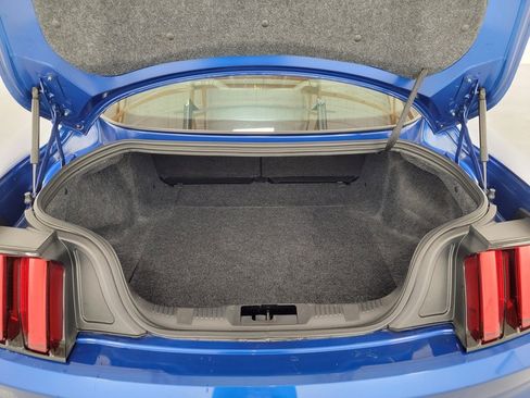 Used 2017 Ford Mustang GT RWD image 27