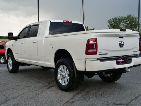 Used 2023 RAM 2500 Laramie AWD/4WD image 7