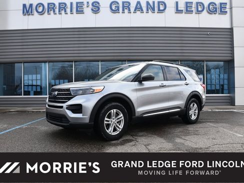 Used 2023 Ford Explorer XLT w/ Class IV Trailer Tow Package image 1