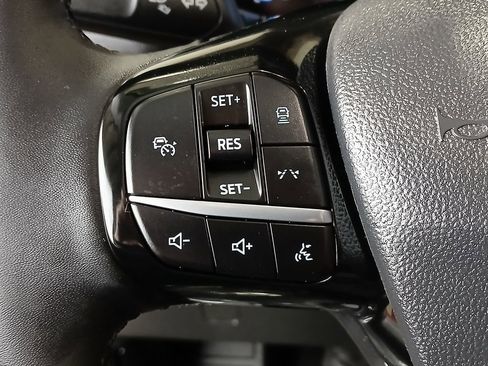 Used 2023 Ford Escape SE image 28