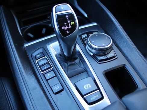 Used 2015 BMW X6 xDrive35i image 18