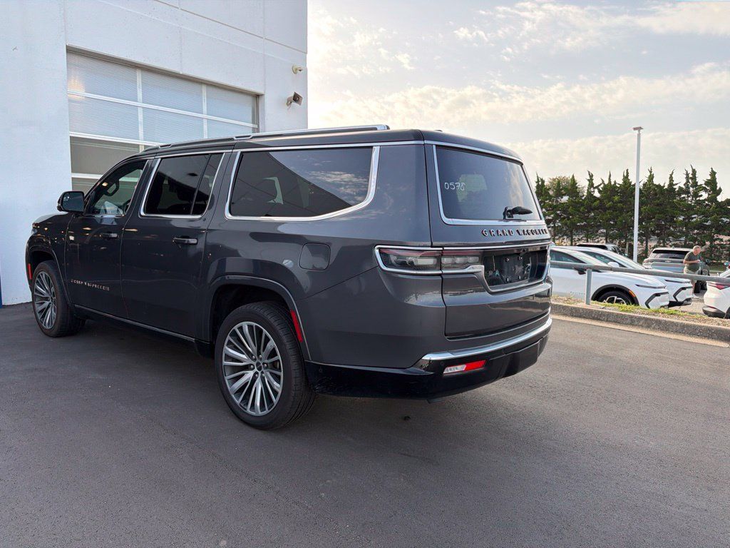 Used 2024 Jeep Grand Wagoneer L Series III AWD/4WD image 4