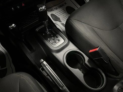 Used 2016 Jeep Wrangler Unlimited Sport w/ Connectivity Group image 38