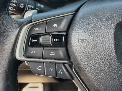 Used 2019 Honda Accord Sport image 12