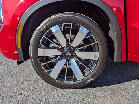 New 2026 Mitsubishi Outlander SEL FWD image 38