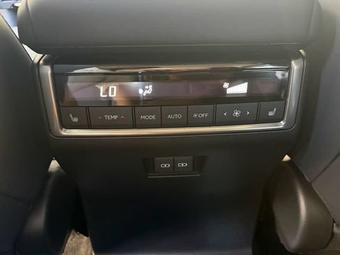 Used 2024 Lexus GX 550 w/ Accessory Package (Z1) AWD/4WD image 27