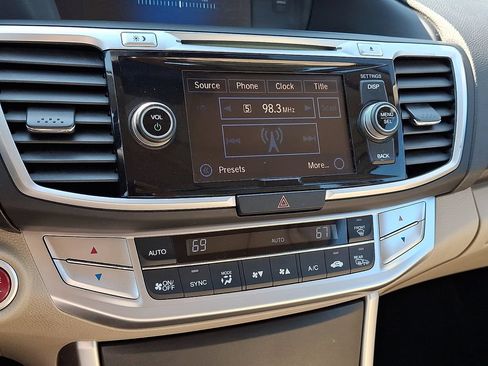 Used 2015 Honda Accord EX-L image 17
