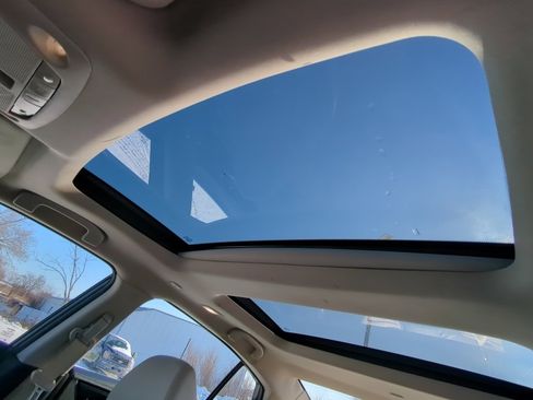 Used 2018 Nissan Maxima Platinum image 16