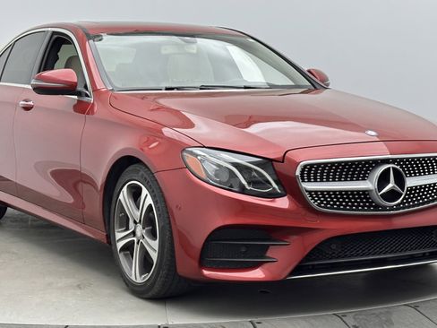 Used 2017 Mercedes-Benz E 300 image 3