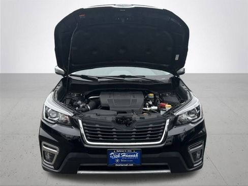 Used 2019 Subaru Forester Touring image 4
