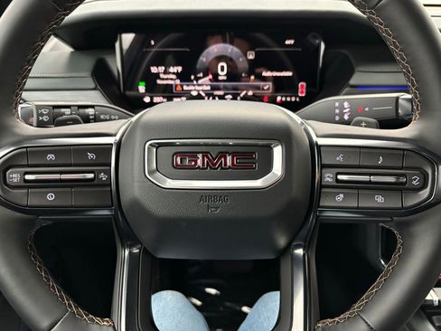 New 2025 GMC Acadia AT4 image 22