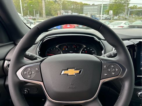 Certified 2023 Chevrolet Traverse LT FWD image 10