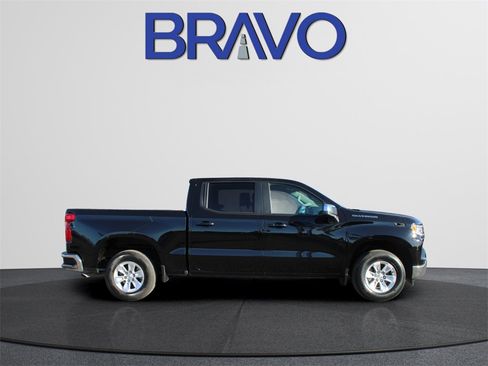 Used 2025 Chevrolet Silverado 1500 LT image 4