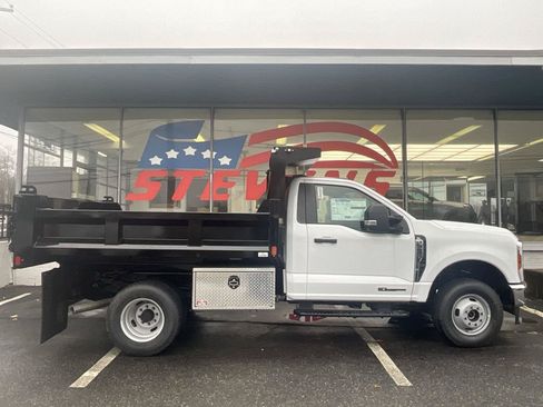 New 2026 Ford F350 XL w/ XL Chrome Package AWD/4WD image 5