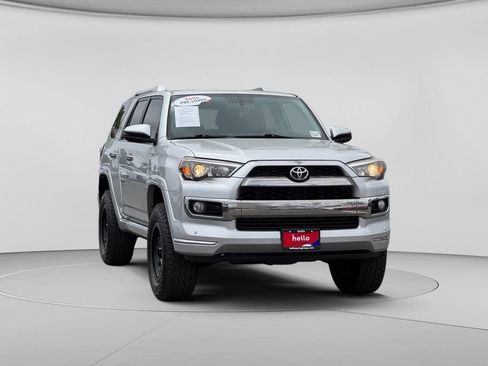 Used 2018 Toyota 4Runner Limited AWD/4WD image 4