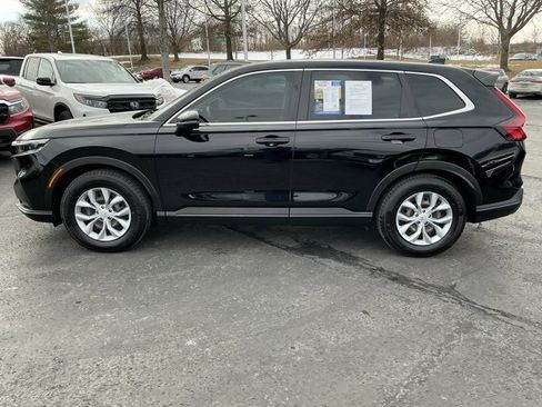 Used 2023 Honda CR-V LX image 8