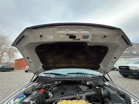 Used 2019 Ford F150 Lariat w/ Equipment Group 501A Mid image 3