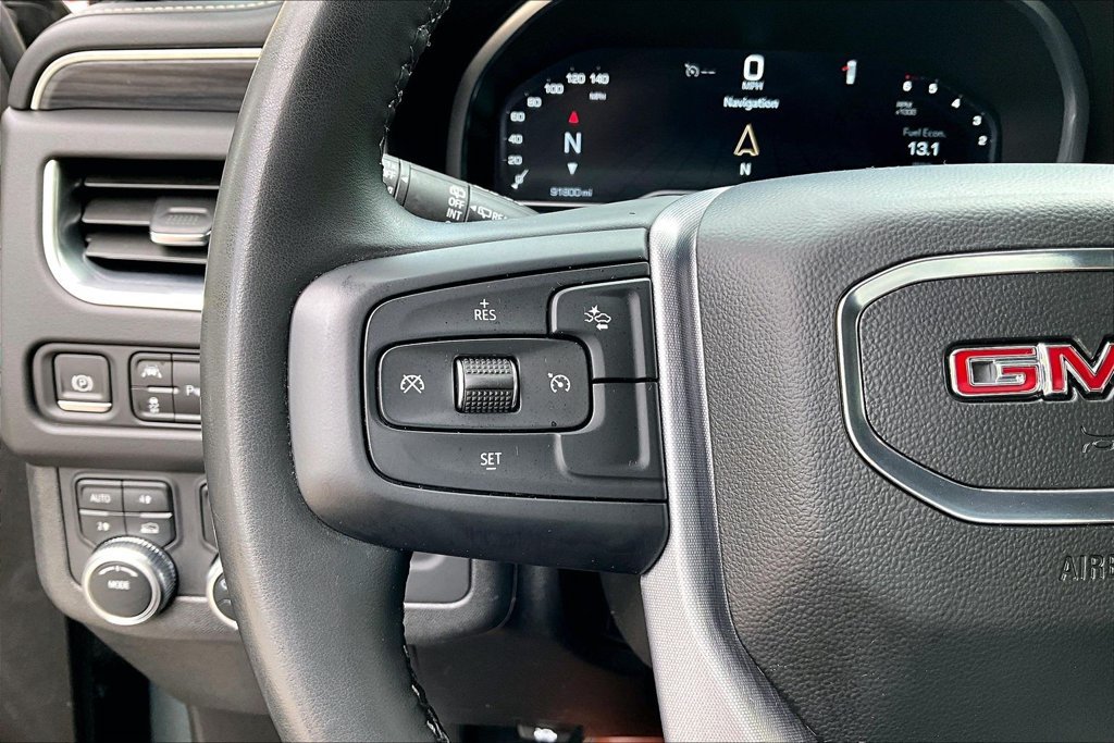 Used 2023 GMC Yukon SLT AWD/4WD image 24