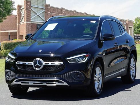 Used 2023 Mercedes-Benz GLA 250 4MATIC image 4