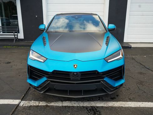 Used 2024 Lamborghini Urus Performante AWD/4WD image 12