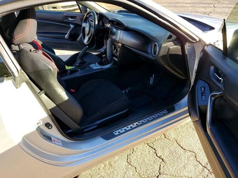 Used 2013 Scion FR-S 10 Series image 32
