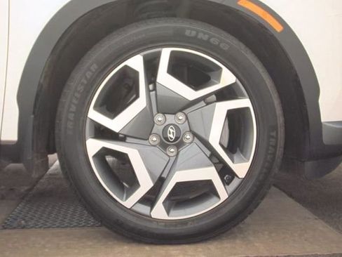 Used 2024 Hyundai Palisade Limited AWD/4WD image 17