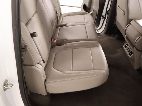 Used 2020 Chevrolet Silverado 1500 LT w/ Texas Edition image 14