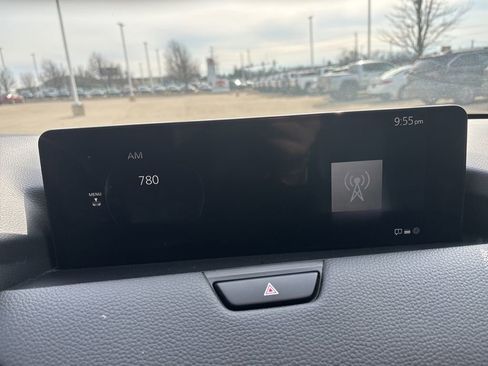 Used 2025 MAZDA CX-90 3.3 Turbo w/ Preferred Package image 17