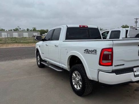 Used 2022 RAM 2500 Laramie AWD/4WD image 6