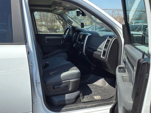 Used 2019 RAM 1500 Big Horn w/ Rambox Value Package AWD/4WD image 22