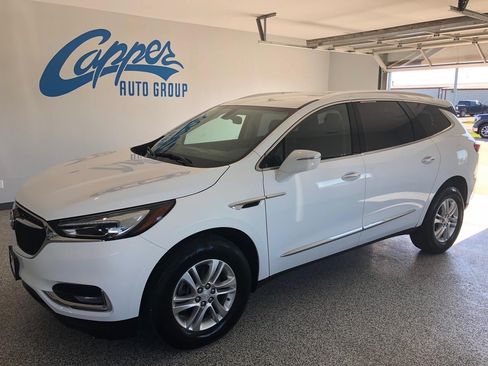 Used 2019 Buick Enclave Essence AWD/4WD image 1