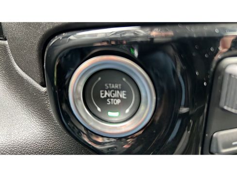 Used 2024 Chevrolet Silverado 1500 LT image 21