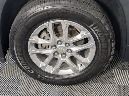 Used 2020 Chevrolet Traverse LS w/ LPO, Blackout Package FWD image 8