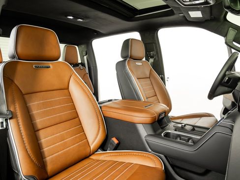 Used 2025 GMC Sierra 2500 Denali Ultimate w/ Max Trailering Package image 24