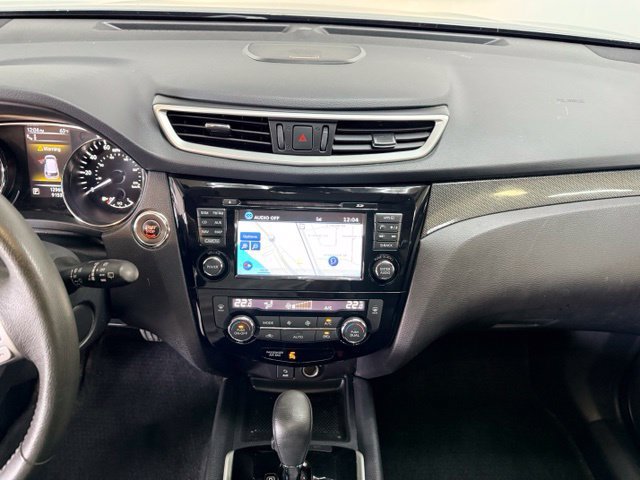 Used 2016 Nissan Rogue SL AWD/4WD image 29