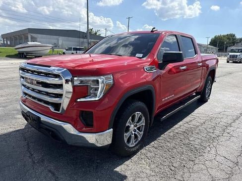 Used 2021 GMC Sierra 1500 4x4 Crew Cab w/ Sierra Value Package image 3