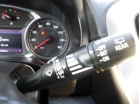 Used 2022 GMC Terrain SLT w/ Infotainment Package II image 24