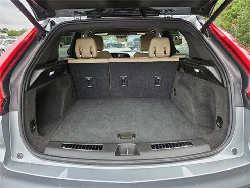 Certified 2024 Cadillac XT4 Premium Luxury image 24