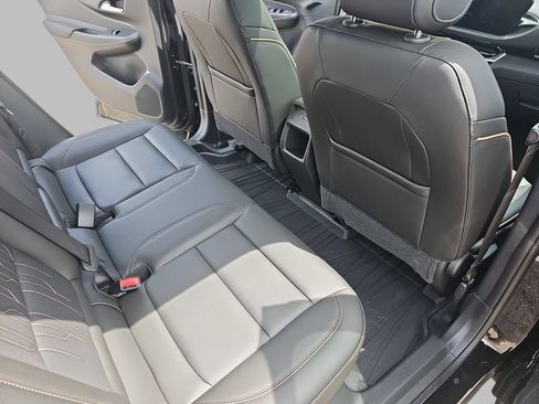 Used 2026 Buick Envista Avenir FWD image 14