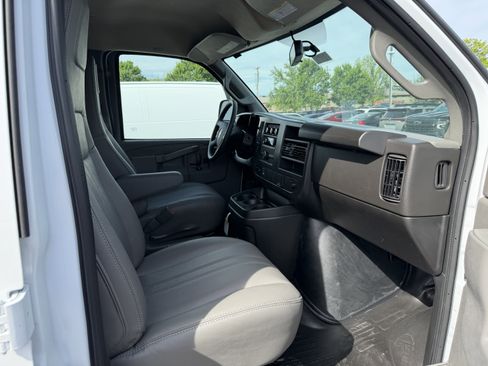 New 2026 Chevrolet Express 3500 Extended w/ Driver Convenience Package RWD image 21