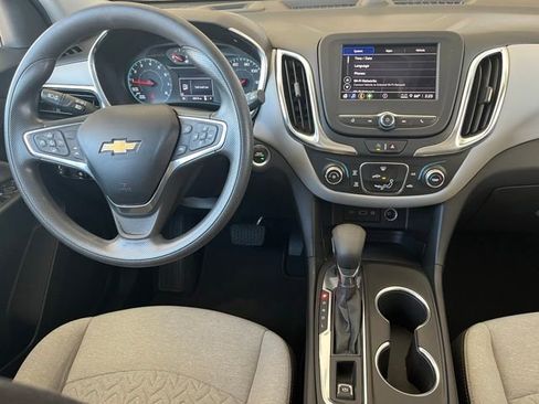 Used 2022 Chevrolet Equinox LS AWD/4WD image 22