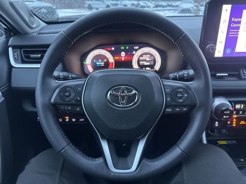 Used 2023 Toyota RAV4 Limited image 14
