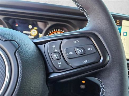 New 2026 Jeep Wrangler Unlimited Rubicon image 17