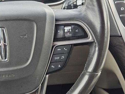 Used 2019 Lincoln Nautilus Select AWD/4WD image 27