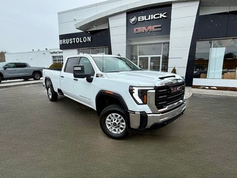 Used 2024 GMC Sierra 2500 Pro image 2
