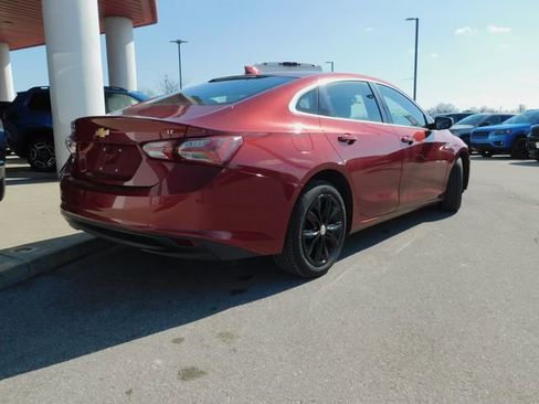 Used 2019 Chevrolet Malibu LT w/ Leather Package image 36
