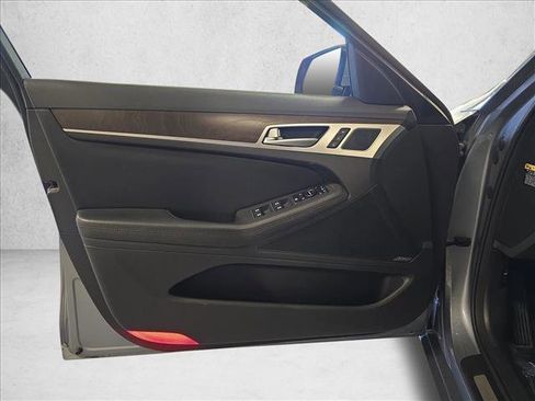 Used 2017 Genesis G80 3.8 w/ Option Group 03 image 29