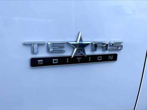 Used 2019 Chevrolet Silverado 1500 LT w/ Texas Edition image 29