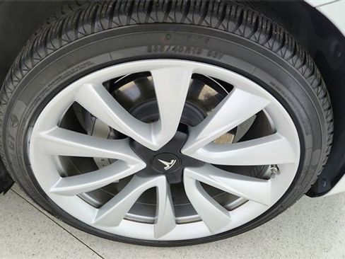 Used 2019 Tesla Model 3 Standard Range Plus image 49