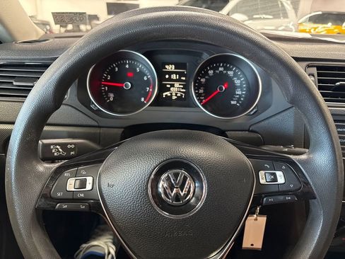 Used 2016 Volkswagen Jetta S FWD image 36